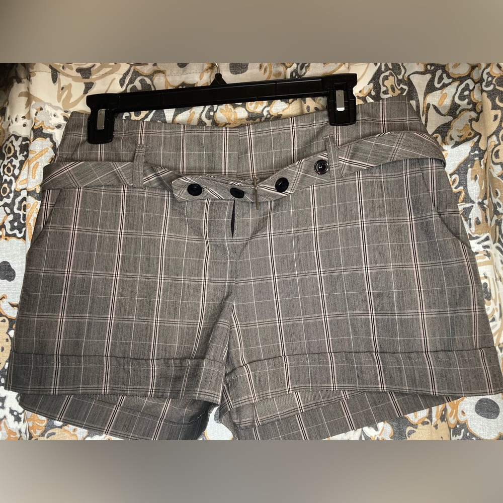 MKM Designs Shorts. Size 9/10